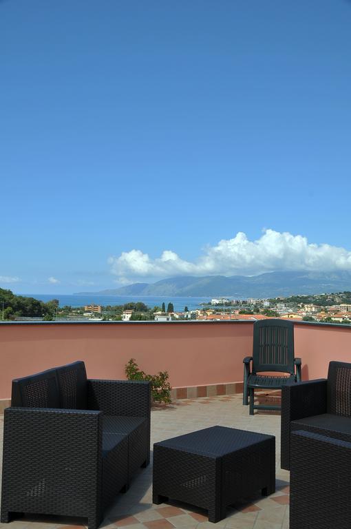Residence Gli Ulivi Di Eolo Sapri Exteriör bild